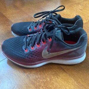 Nike Zoom Pegasus, women’s size 8